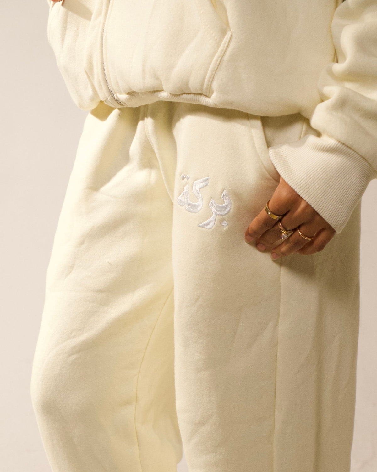 SWEATS [MEDINA CREAM]